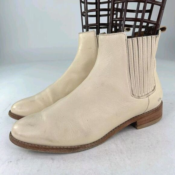 Shoes - Thursday dreamer Women's Chelsea Boots US 9.5 Natural Beige Leather Pull-On Boot